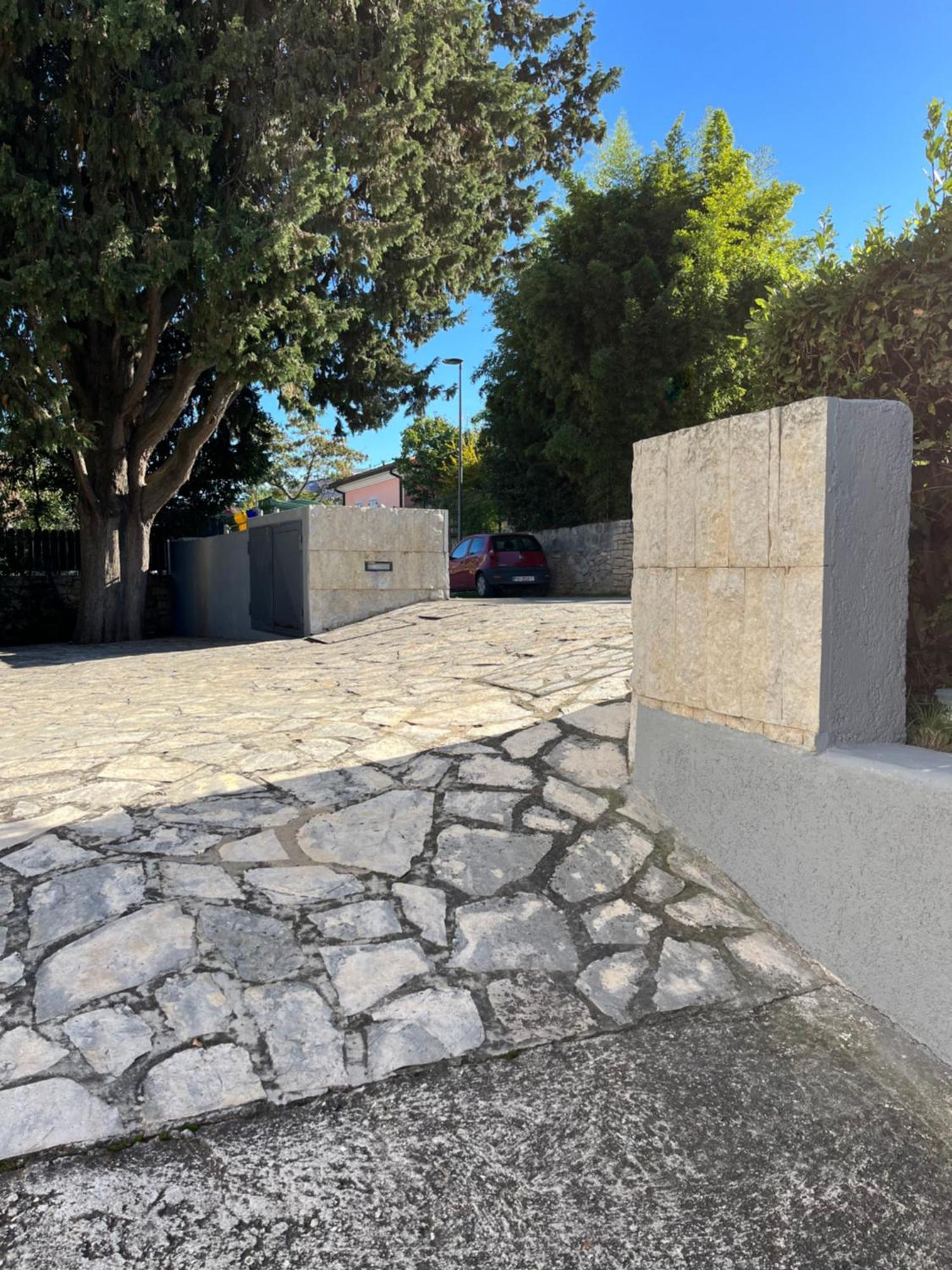 רוביני Alessia Apartments-Top Location And Garage Parking מראה חיצוני תמונה