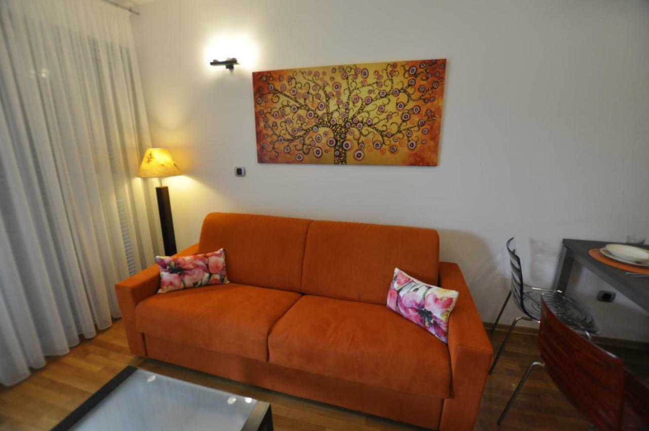רוביני Alessia Apartments-Top Location And Garage Parking מראה חיצוני תמונה